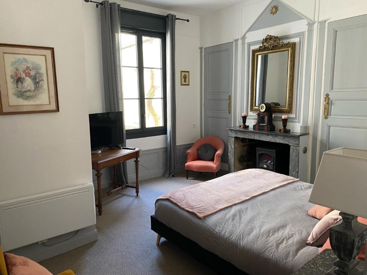 Le Castel De Brehemont Bed & Breakfast Bagian luar foto
