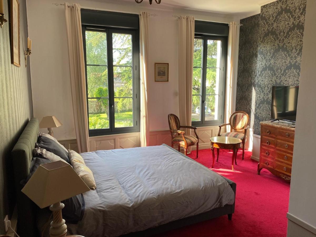 Le Castel De Brehemont Bed & Breakfast Bagian luar foto