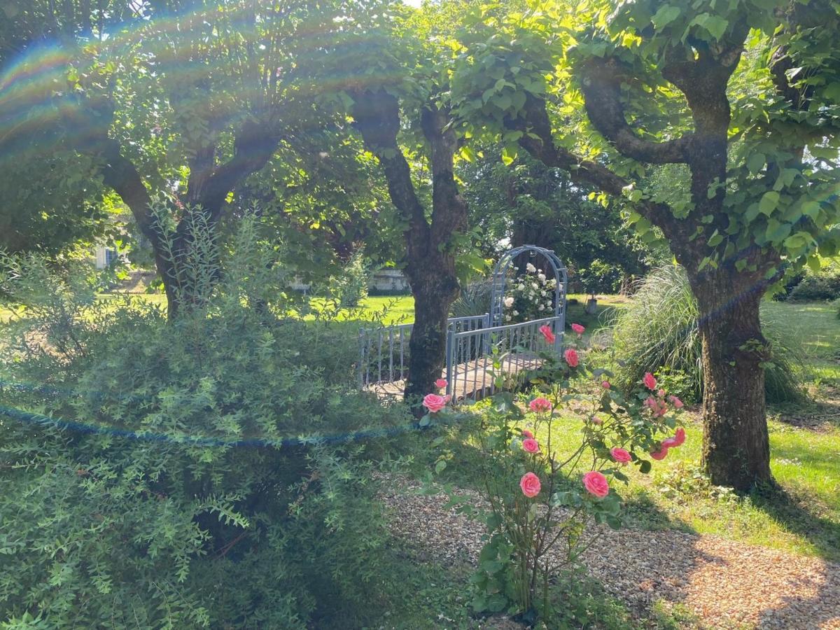 Le Castel De Brehemont Bed & Breakfast Bagian luar foto