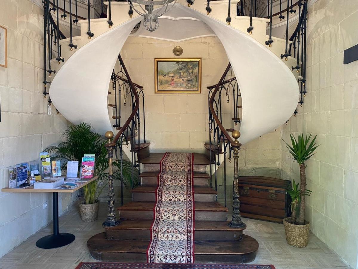 Le Castel De Brehemont Bed & Breakfast Bagian luar foto